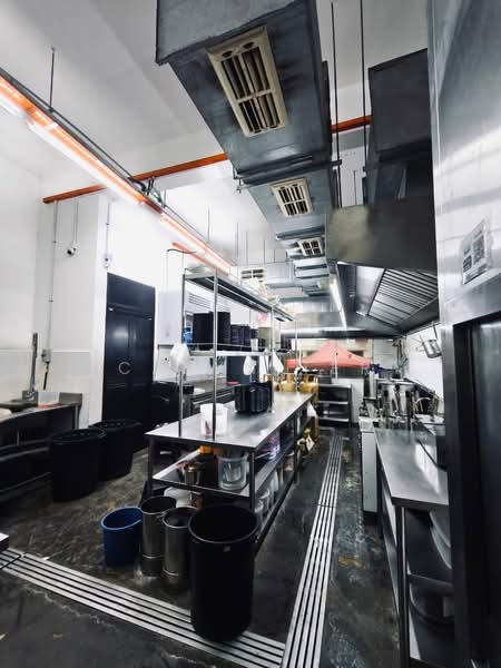 Kedai untuk Disewa di Austin Crest (Johor Bahru) - Caryn Ter - Kitchen - PropertyGuru.com.my