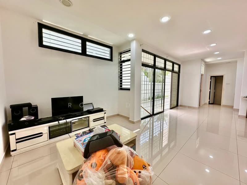 Semi-Detached House for Sale in Minden Heights (Gelugor) - Ronald Kee - Living Room - PropertyGuru.com.my