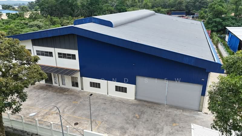 Detached Factory for Rent in Rawang (Selangor) - Raymond Siew - Exterior - PropertyGuru.com.my