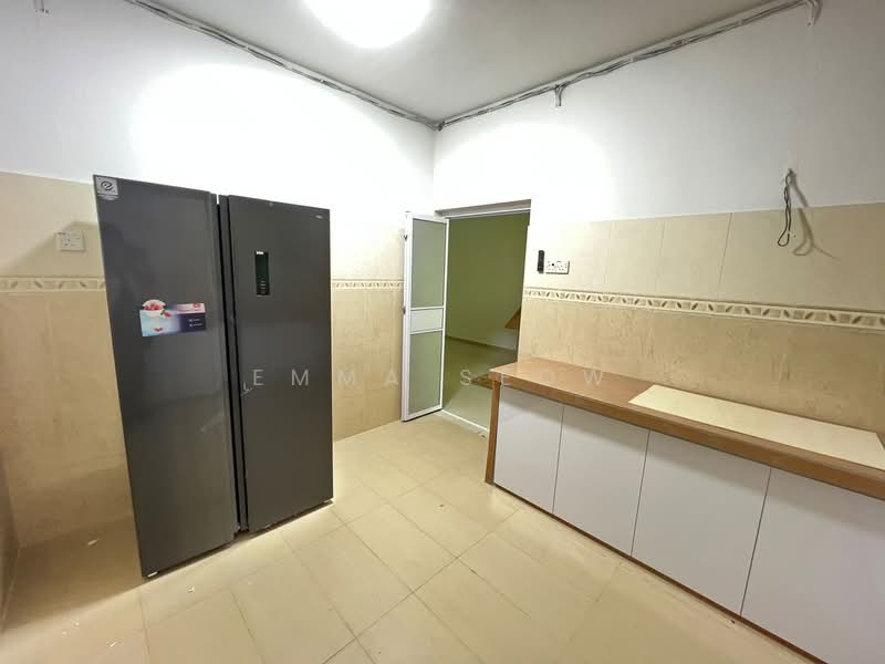 Rumah Teres 3 Tingkat untuk Disewa di Bayan Lepas (Penang) - Emma Seow - Kitchen - PropertyGuru.com.my