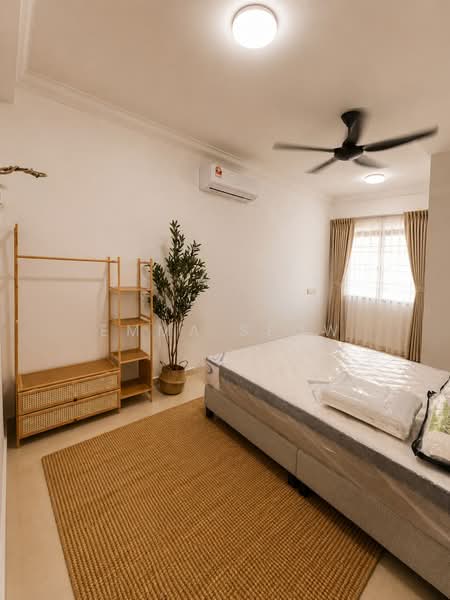 Rumah Teres 3 Tingkat untuk Disewa di Bayan Lepas (Penang) - Emma Seow - Bedroom - PropertyGuru.com.my