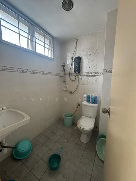 Service Residence for Sale at Fortune Avenue - Evelyn Khoo - Bathroom - PropertyGuru.com.my