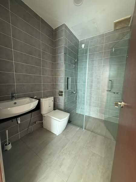 Servis Apartment untuk Disewa di Paragon Residences @ Straits View - Emily Hau - Bathroom - PropertyGuru.com.my