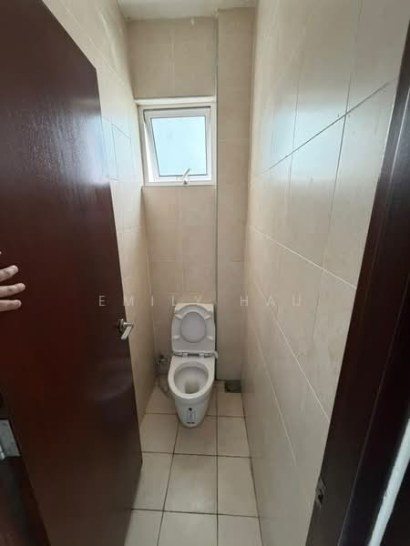 Servis Apartment untuk Disewa di Paragon Residences @ Straits View - Emily Hau - Bathroom - PropertyGuru.com.my