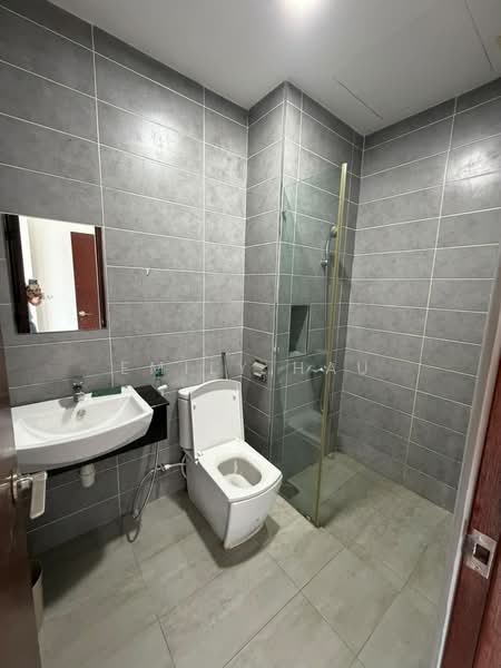 Servis Apartment untuk Disewa di Paragon Residences @ Straits View - Emily Hau - Bathroom - PropertyGuru.com.my