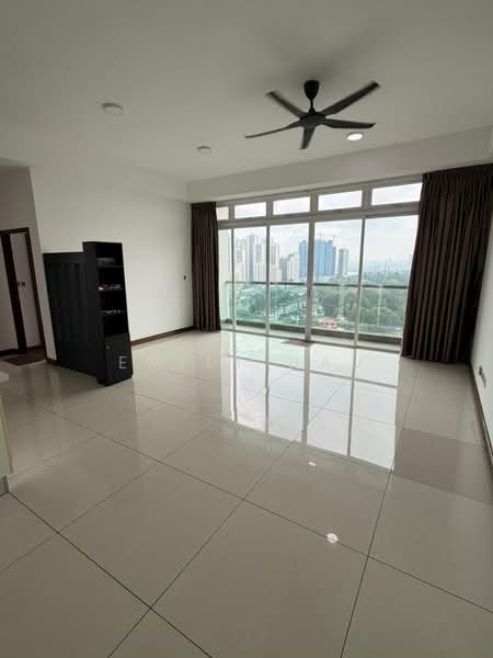 Servis Apartment untuk Disewa di Paragon Residences @ Straits View - Emily Hau - Living Room - PropertyGuru.com.my