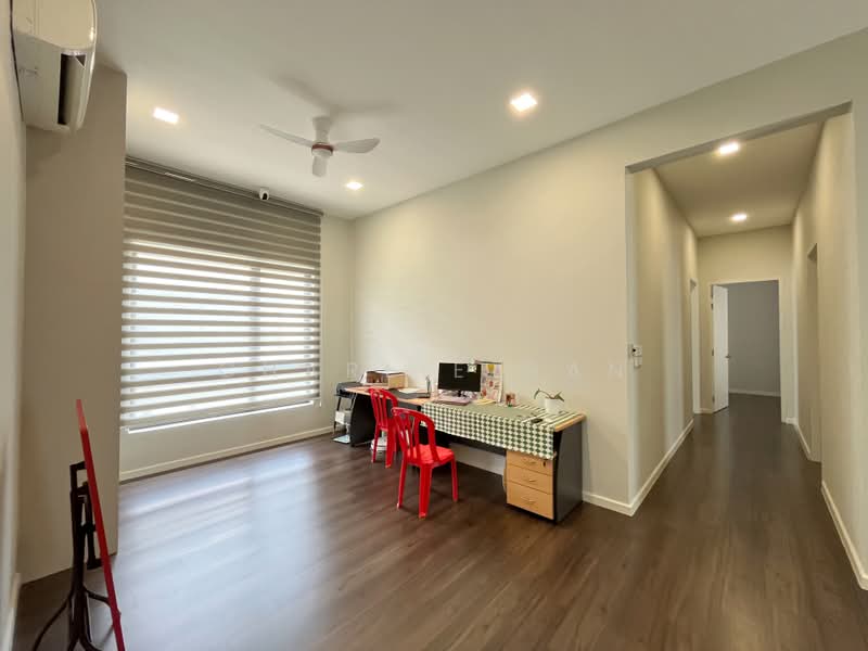 Bungalow for Sale in Banting (Selangor) - Charlie Gan - PropertyGuru.com.my