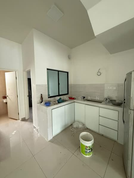 Rumah Teres 2 Tingkat untuk Dijual di Taman Seri Austin (Tebrau) - Jason Tan - Kitchen - PropertyGuru.com.my