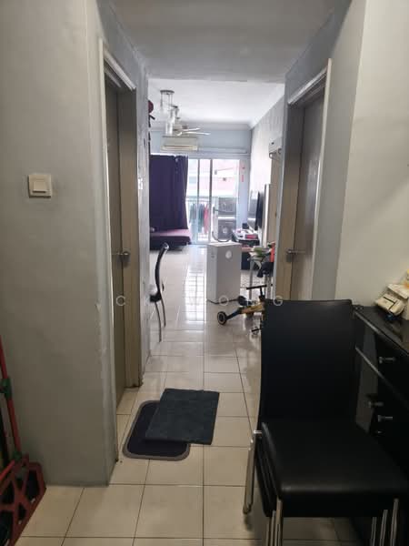 Servis Apartment untuk Dijual di Avelon Tower @ Plaza Medan Putra - CK Wong - Living Room - PropertyGuru.com.my