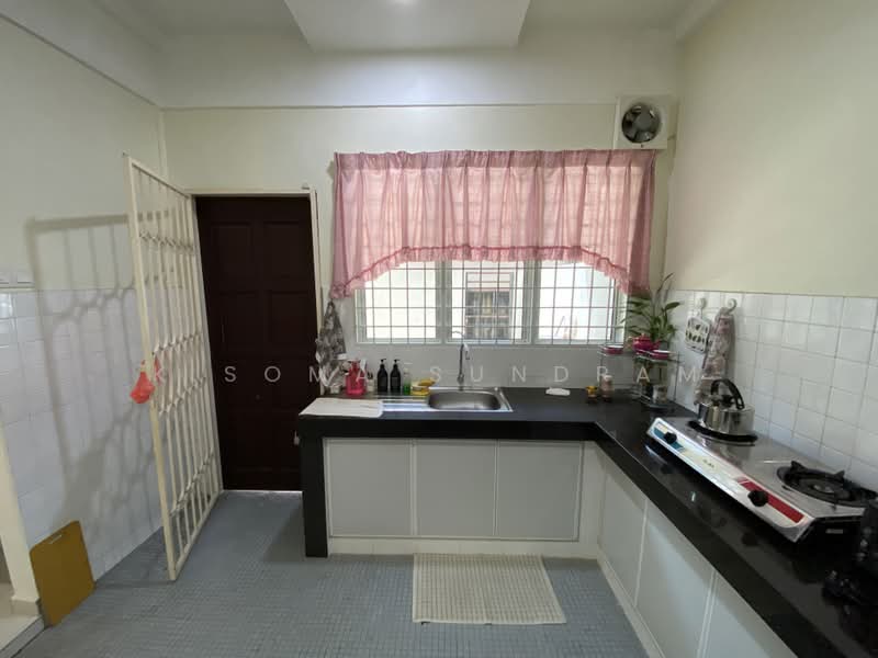 2-storey Terraced House for Sale in SS5 (Petaling Jaya) - K.Soma Sundram - Kitchen - PropertyGuru.com.my