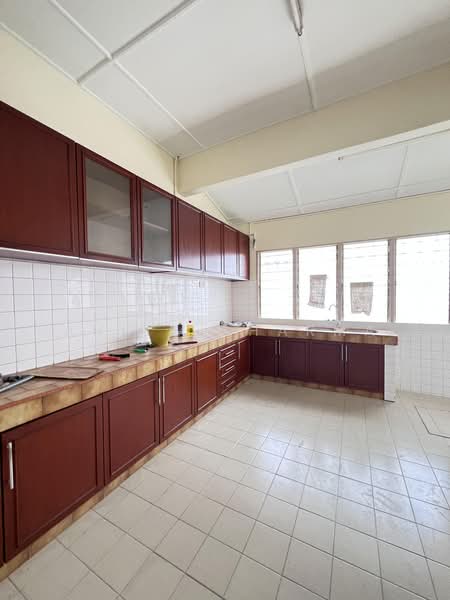 Rumah Teres 1 Tingkat untuk Disewa di Taman Lucky (Bangsar) - Anita Sharma - PropertyGuru.com.my