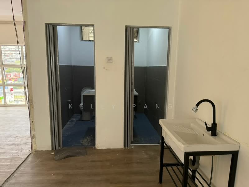 Shop for Rent in Taman Connaught (Cheras) - Kelly Pang - Bathroom - PropertyGuru.com.my