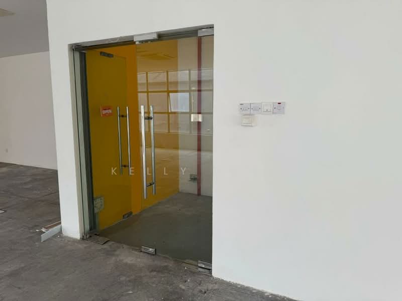 Shop for Rent in Taman Connaught (Cheras) - Kelly Pang - Entrance - PropertyGuru.com.my