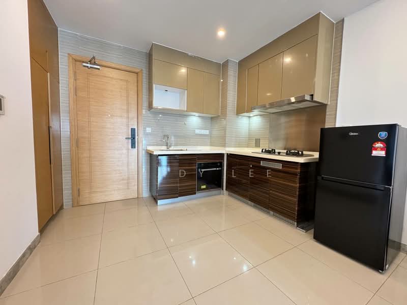 Service Residence for Sale at R&F Princess Cove Phase 1 - Mindy Lee - Kitchen - PropertyGuru.com.my