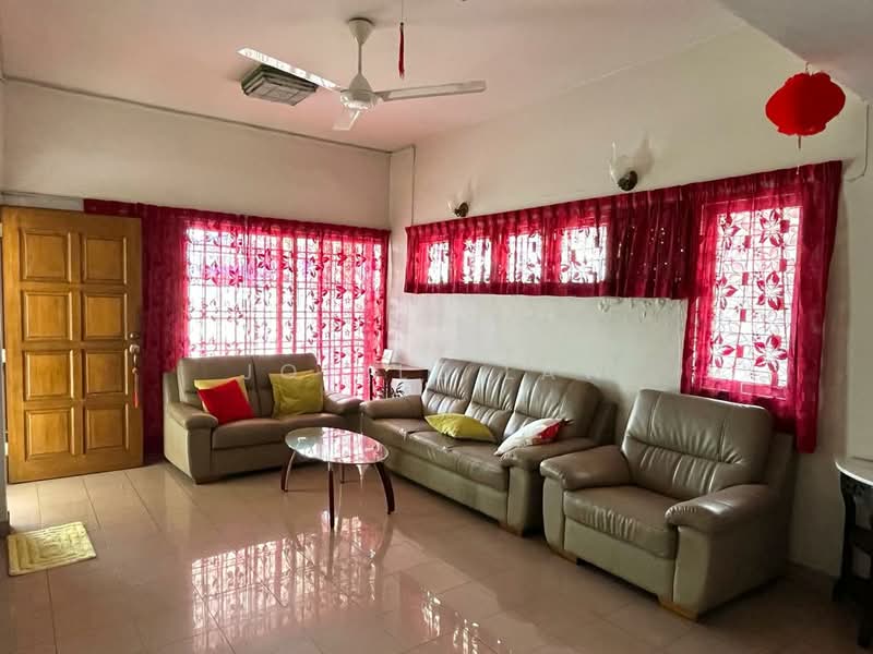 2-storey Terraced House for Sale in SS2 (Petaling Jaya) - Joelle Law - Living Room - PropertyGuru.com.my