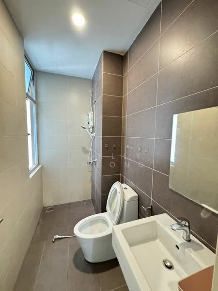 Servis Apartment untuk Dijual di Sky Habitat - Xuelly Cheong - Bathroom - PropertyGuru.com.my