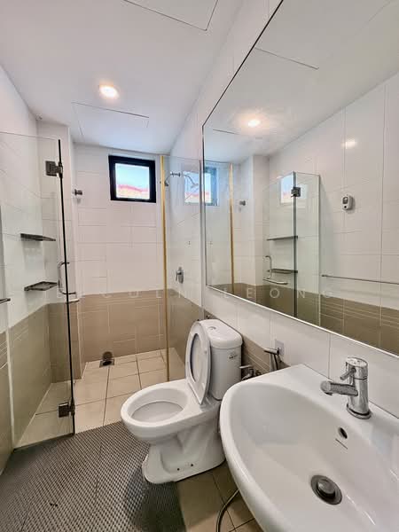 Kondominium untuk Disewa di Papillon Desahill Condominium - Elcoln Leong - Bathroom - PropertyGuru.com.my