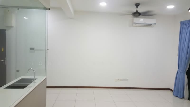Servis Apartment untuk Disewa di Crescent Bay Suites (Teluk Bayu) - Hong Charng Lee - Kitchen - PropertyGuru.com.my