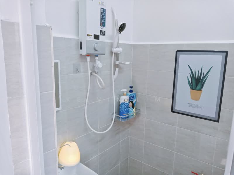 Flat for Rent at Pangsapuri Pelangi - Kelvin Lim - Bathroom - PropertyGuru.com.my