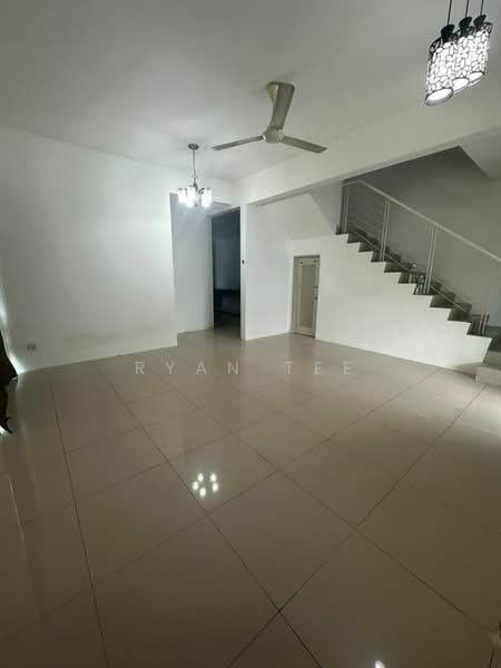 Semi-Detached House for Rent in Bandar Saujana Putra (Tanjong Duabelas) - Ryan Tee - Living Room - PropertyGuru.com.my