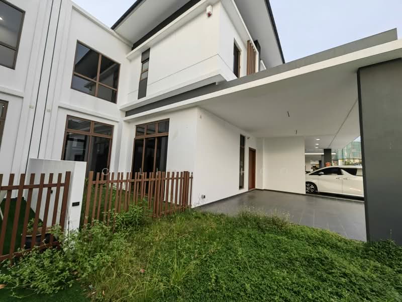Rumah Berkembar untuk Dijual di Setia Alam (Selangor) - Celine Khoo - Exterior - PropertyGuru.com.my