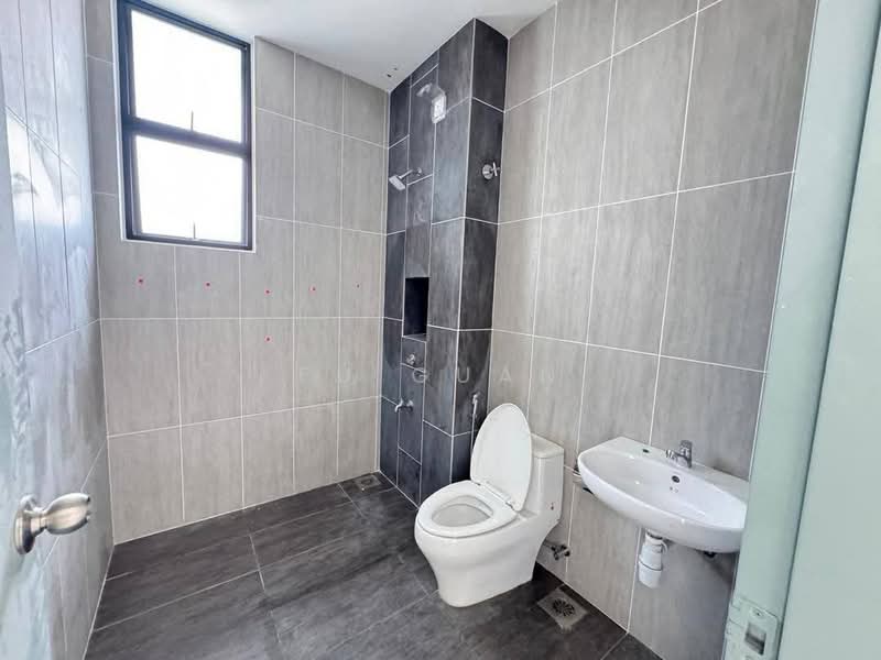 2-storey Terraced House for Sale in Senibong (Permas Jaya) - Fu Guan - Bathroom - PropertyGuru.com.my