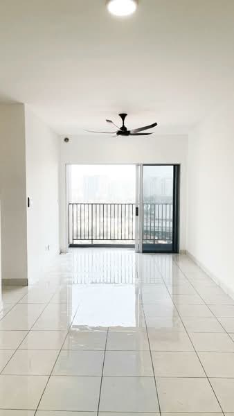 Pangsapuri untuk Disewa di Residensi Riamas - Bryan Yeoh - Balcony - PropertyGuru.com.my