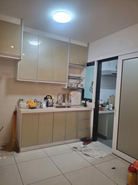 Service Residence for Sale at Kiara Plaza - Chee Sun Ng - Kitchen - PropertyGuru.com.my
