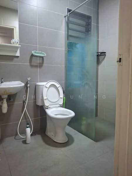 Service Residence for Sale at Kiara Plaza - Chee Sun Ng - Bathroom - PropertyGuru.com.my