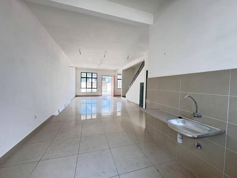 2-storey Terraced House for Sale in Senibong (Permas Jaya) - Fu Guan - Living Room - PropertyGuru.com.my