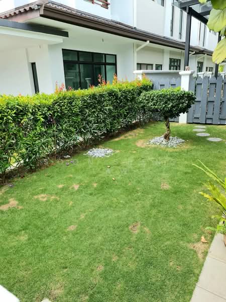 Rumah Kluster untuk Dijual di Eco Majestic (Semenyih) - Soon Sheng Law - Exterior - PropertyGuru.com.my
