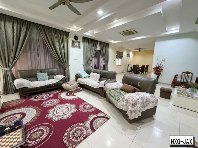 Rumah Berkembar untuk Dijual di Ambang Botanic (Klang) - Reilynn Tue - Living Room - PropertyGuru.com.my