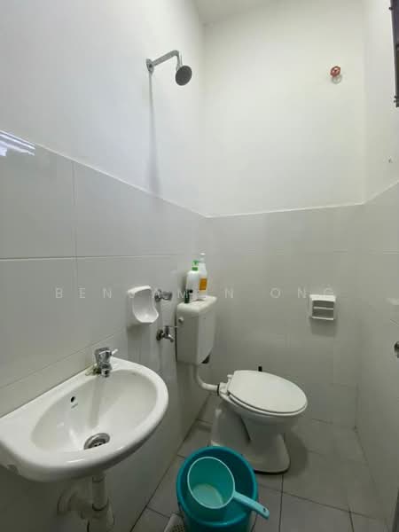 Semi-Detached House for Sale in Taman Mutiara Rini (Skudai) - Benjamin Ong - Bathroom - PropertyGuru.com.my
