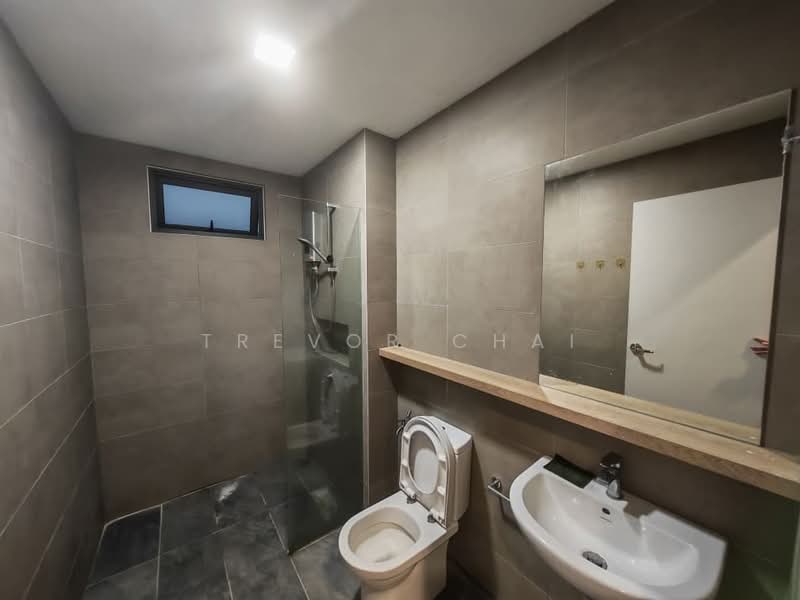 Servis Apartment untuk Disewa di Akasa - Trevor Chai - Bathroom - PropertyGuru.com.my