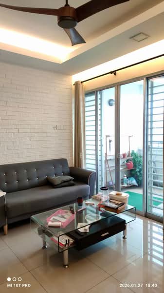 Kondominium untuk Dijual di Aman Heights Condominium - JK Leong - Living Room - PropertyGuru.com.my