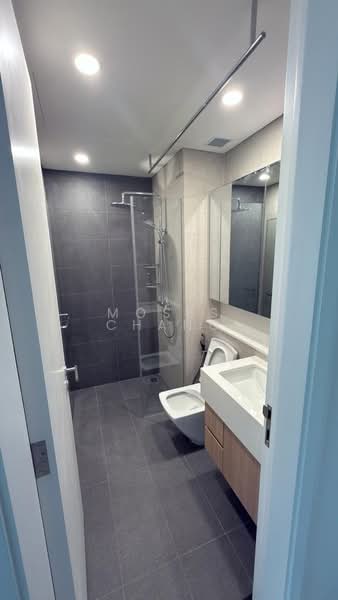 Servis Apartment untuk Disewa di TRX Residences - Moses Chang - Bathroom - PropertyGuru.com.my