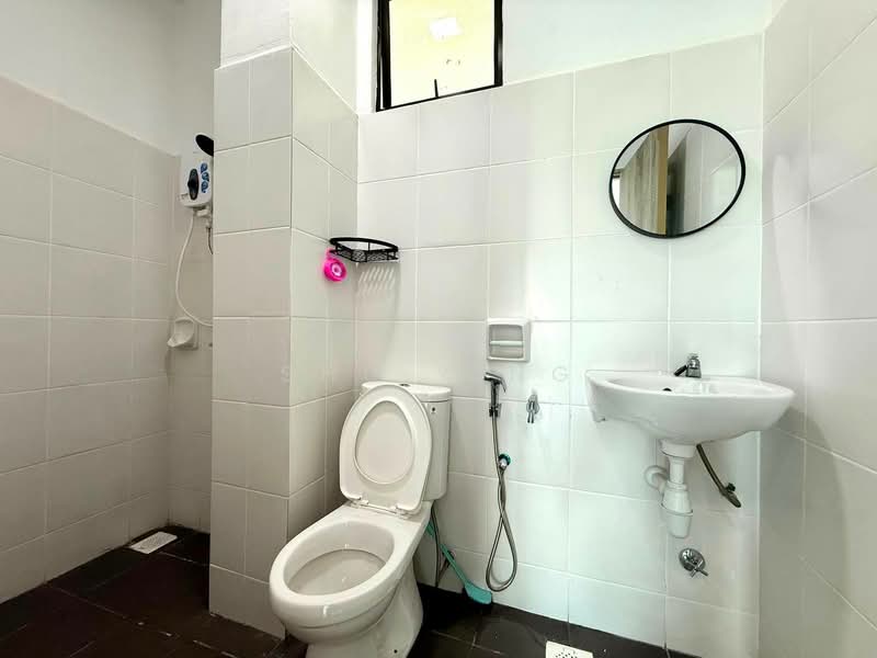 Apartment for Sale at Residensi Larkin Indah - Shu Ying - Bathroom - PropertyGuru.com.my