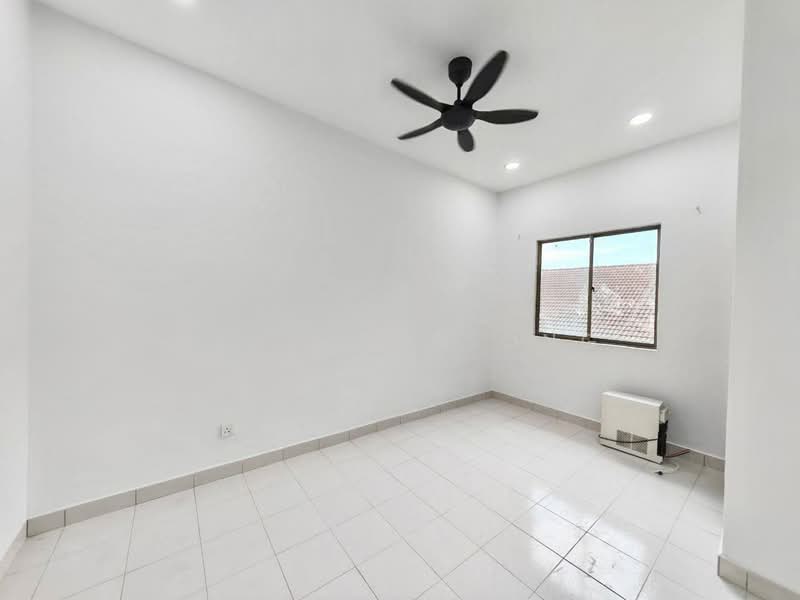 Rumah Teres 2 Tingkat untuk Dijual di Taman Puteri Wangsa (Ulu Tiram) - Benjamin Ong - Interior - PropertyGuru.com.my