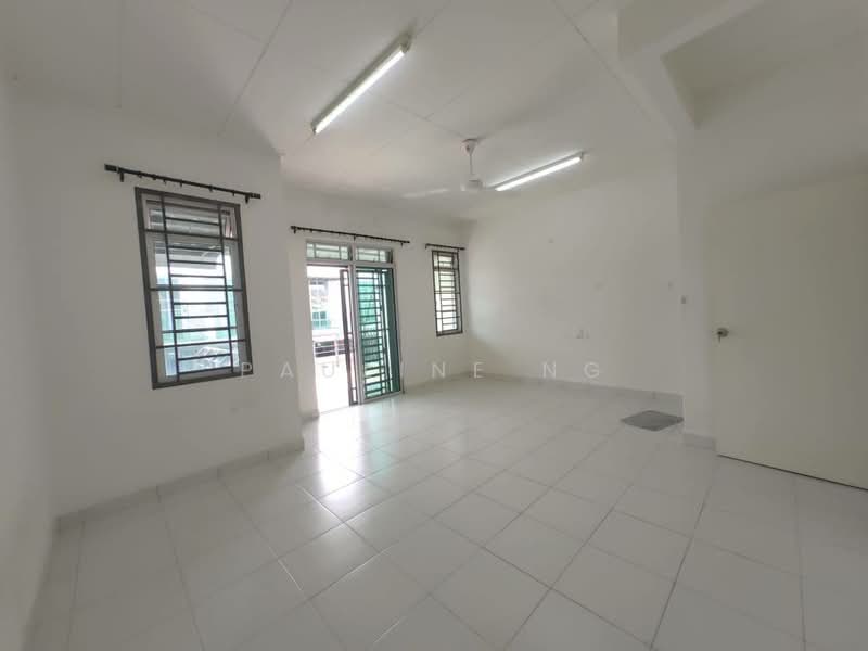 Rumah Teres 2 Tingkat untuk Disewa di Johor Bahru (Johor) - Pauline Ng - Living Room - PropertyGuru.com.my