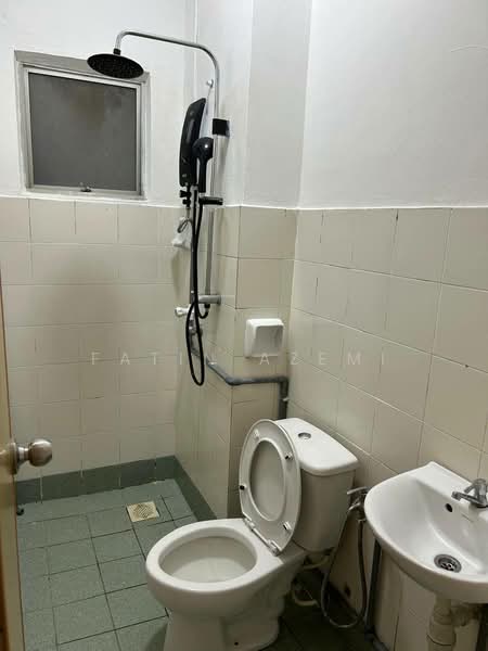 Pangsapuri untuk Dijual di Melur Apartment - Fatin Azemi - Bathroom - PropertyGuru.com.my