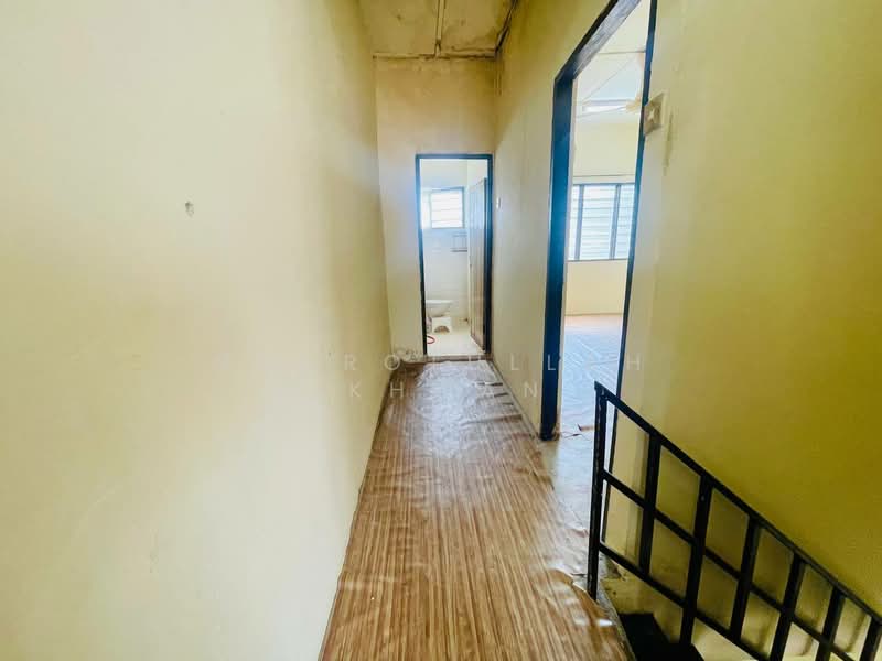 Rumah Teres 2 Tingkat untuk Disewa di Kuala Lumpur (Kuala Lumpur) - Gudrotullah Ikhwan - Corridor - PropertyGuru.com.my