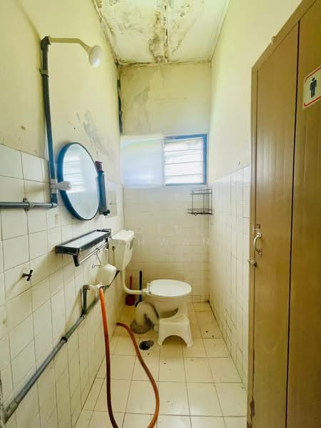 Rumah Teres 2 Tingkat untuk Disewa di Kuala Lumpur (Kuala Lumpur) - Gudrotullah Ikhwan - Bathroom - PropertyGuru.com.my