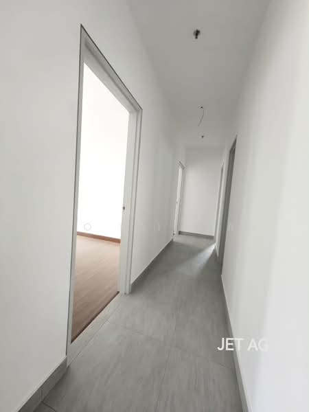 Servis Apartment untuk Dijual di SUNSURIA FORUM SERVICED APARTMENT - Hao Kai Khaw - Corridor - PropertyGuru.com.my
