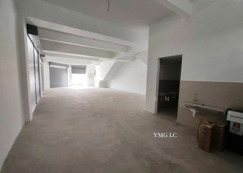 Shop for Rent in Bandar Rimbayu (Telok Panglima Garang) - Louis Chan - Interior - PropertyGuru.com.my
