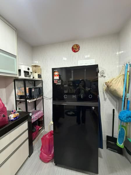 Apartment for Rent at Seri Puri - Yanis Cheong - Kitchen - PropertyGuru.com.my