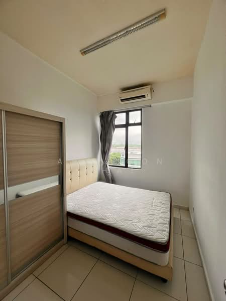 Pangsapuri untuk Dijual di Sky Garden Residences - Ang Boon Chai - Bedroom - PropertyGuru.com.my