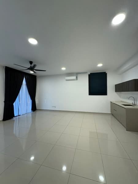 Servis Apartment untuk Disewa di Henna Residence @ The Quartz WM - Justin Chong - PropertyGuru.com.my