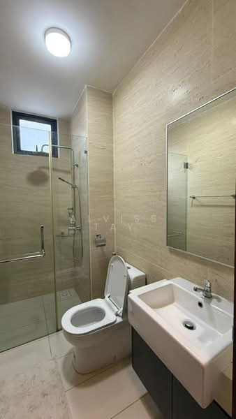 Servis Apartment untuk Dijual di Crescent Bay Suites (Teluk Bayu) - Alviss Tay - Bathroom - PropertyGuru.com.my
