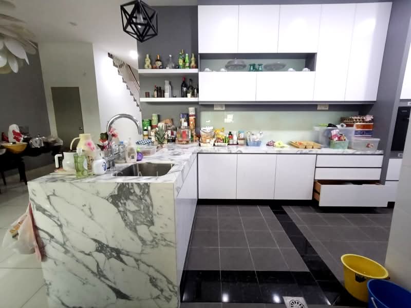 2-storey Terraced House for Sale in Taman Perling (Perling) - Calvin Lee - PropertyGuru.com.my