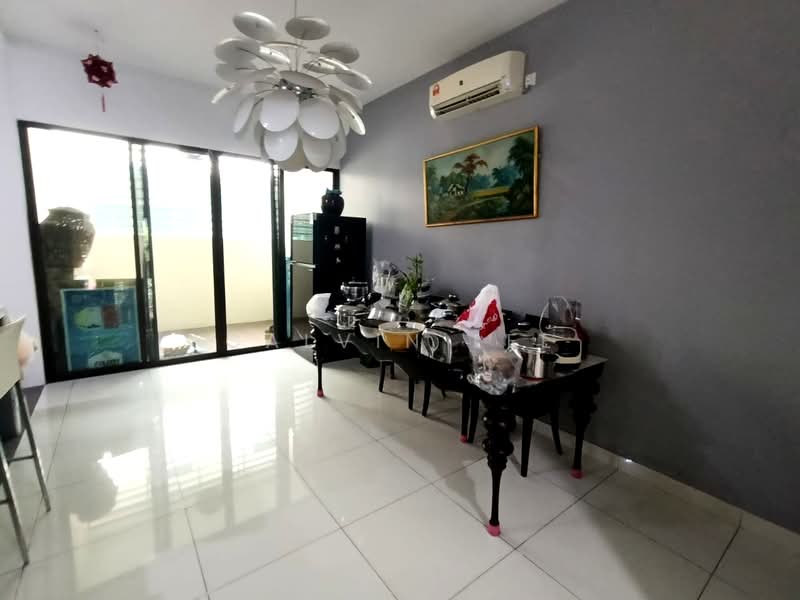 2-storey Terraced House for Sale in Taman Perling (Perling) - Calvin Lee - PropertyGuru.com.my